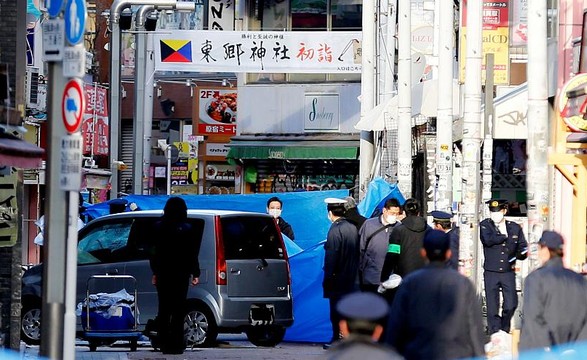 Ataque terrorista na passagem de ano em Tóquio 