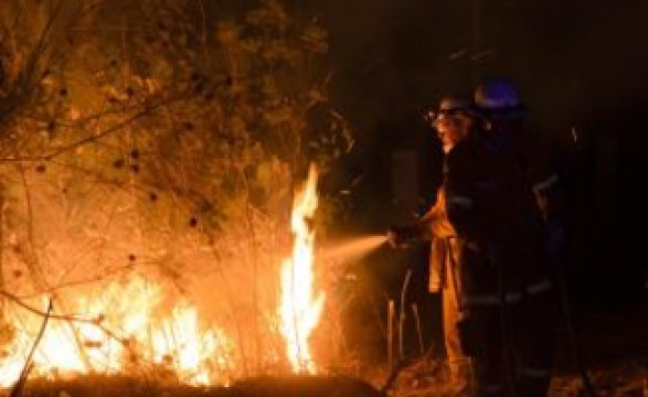 Bombeiros preparam-se para agravamento de incêndios