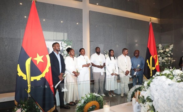 José Eduardo dos Santos recordado em missa pelos 83 anos