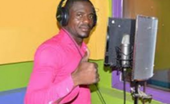 Bambila realiza show em Fevereiro.