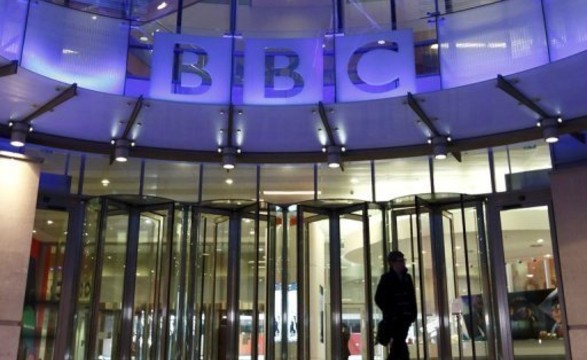 Crise na BBC provoca renúncia de outros dois diretores