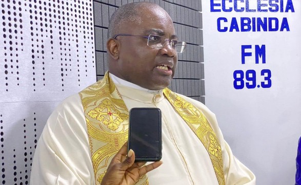 Bispo de Cabinda defende mudança na forma de se fazer política em Angola