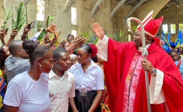 Bispo de Cabinda apela aos cristãos a procurarem o caminho da salvação