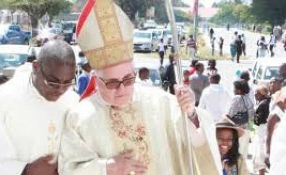 Arquidiocese do Huambo ganha quatro diáconos e um sacerdote