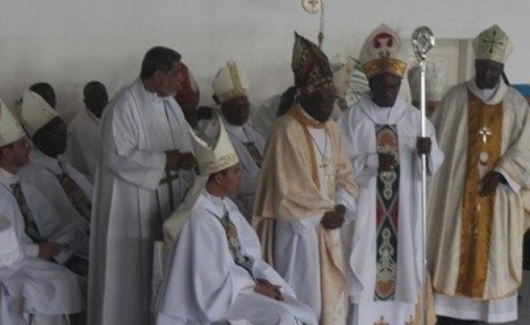Chimoio acolhe sagração episcopal de Dom Juliasse