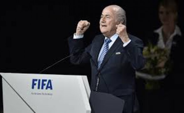 Reeleição de Blatter é para Platini e Figo uma “derrota” do futebol