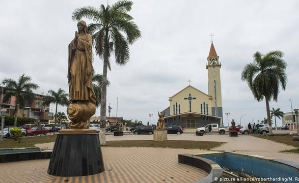 Dom Belmiro diz que população do enclave vive paz de sufoco