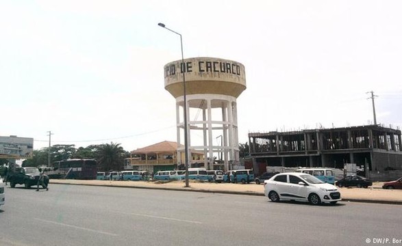 Demolição a vista no bairro da junta em Cacuaco administrador diz que não tem casa para dar