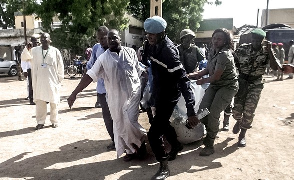 Duplo atentado suicida mata 30 pessoas em Camarões