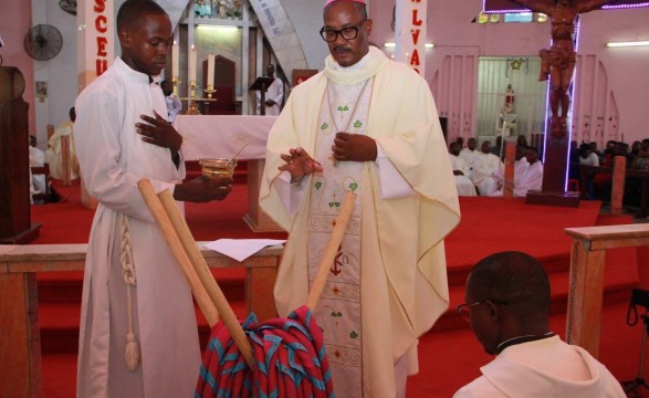Várias Dioceses realizam missa solene onde os Escuteiros professaram a fé