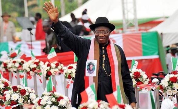 Goodluck Jonathan anuncia recandidatura à presidência da Nigéria