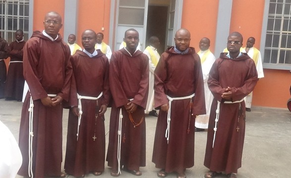 Passado e futuro dos capuchinhos em Angola debatido em conferência 