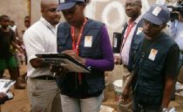 Agentes cartográficos ameaçados com armas de Fogo por populares em Luanda