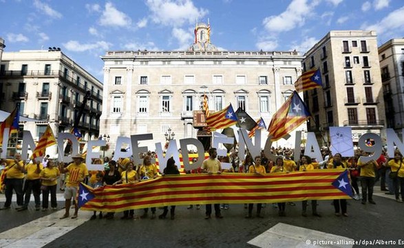 Tribunal Constitucional espanhol suspende referendo na Catalunha