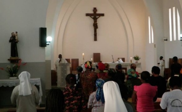 Com fé e alegria fiéis no Lwena apontam desafios pastorais ao novo Bispo
