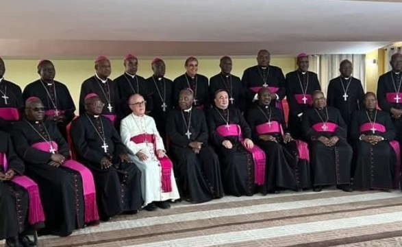 Bispos da CEAST lamentam passamento físico do Papa Francisco