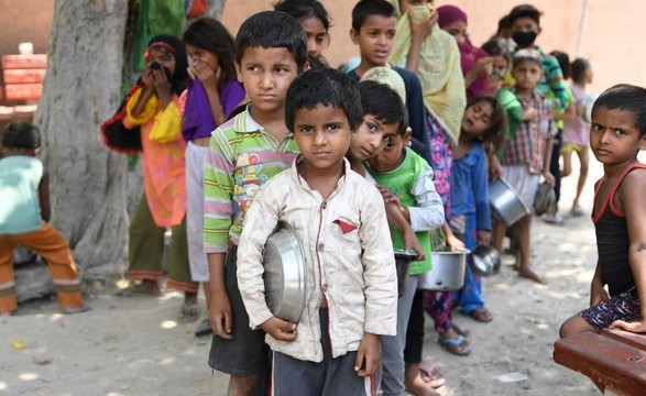 COP28 / Save the Children: 27 milhões de crianças passam fome devido a eventos climáticos