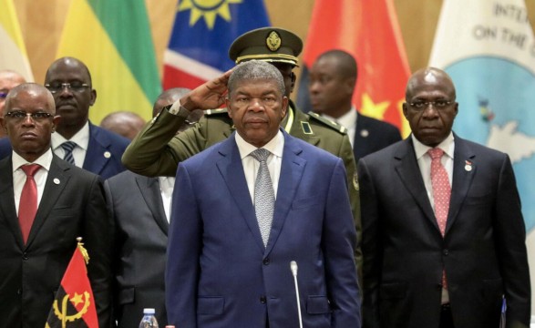 Cimeira EU-África: Membros da sociedade questionam governo angolano sobre aplicação de mais de 400 milhões kz