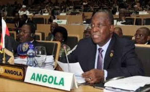 Angola intensifica esforços para avançar processo político na RDC e a crise na RCA
