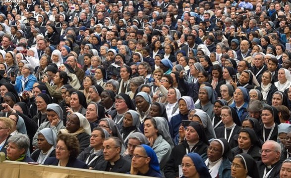 O formador é um verdadeiro pai e mãe - Papa aos formadores à vida consagrada