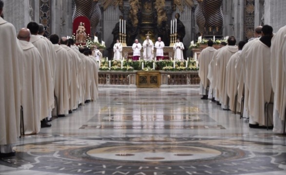 A vida consagrada nasce e renasce do encontro com Jesus diz Papa