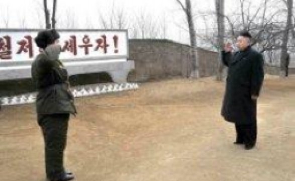 Kim ordena às forças especiais uma reação imediata em caso de guerra