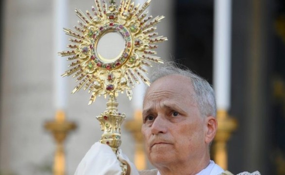 Papa convida católicos a ser “portadores de comunhão e de paz”