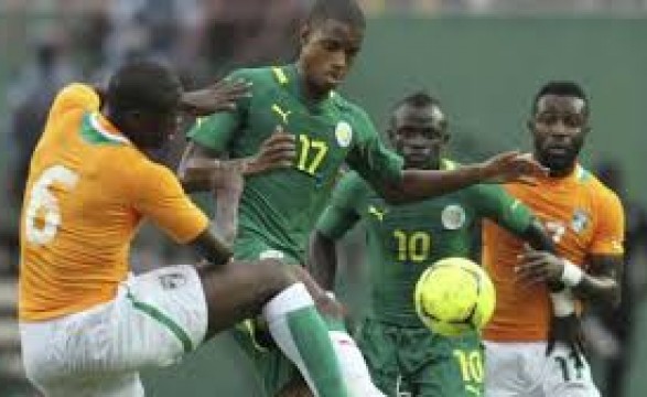 Cote d'Ivoire perde mas mantém esperanças de 