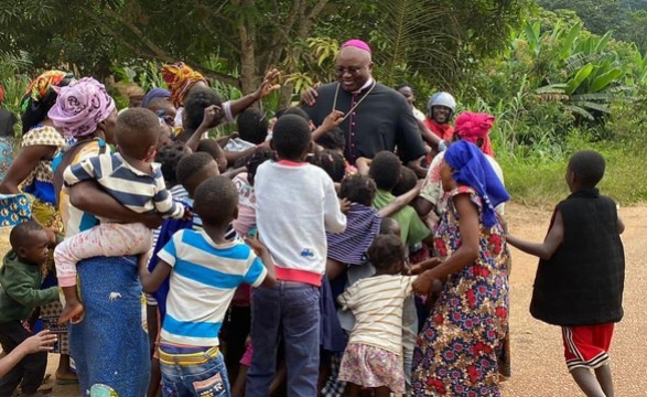 Bispo de Cabinda denuncia o fraco engajamento em relação aos 11 compromissos da Criança