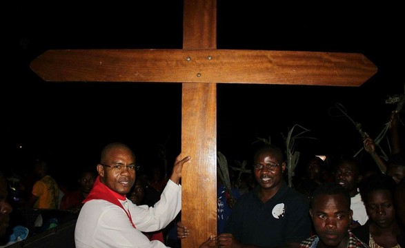 Diocese do Sumbe despede-se da cruz peregrina 