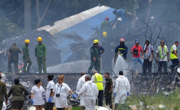 Mais de cem mortos na queda do avião em Cuba