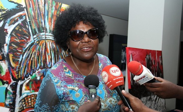 Carolina Cerqueira enaltece papel da mulher na cultura