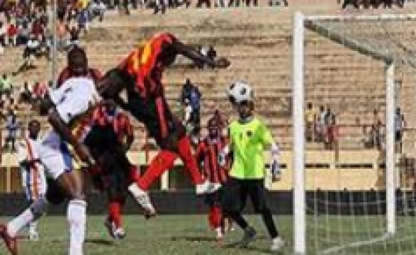 1º de Agosto da gosto ao pé e  vence Adema do Madagáscar (4-2) 