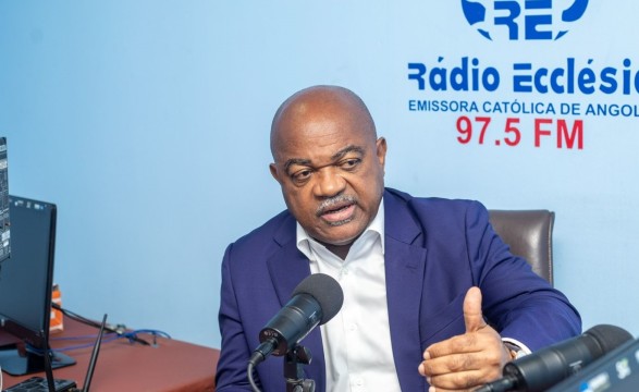 Discurso Directo: Ministro da Comunicação Social, Mário Oliveira