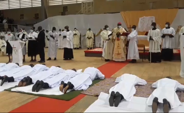 Arquidiocese do Lubango ordena 24 Diáconos