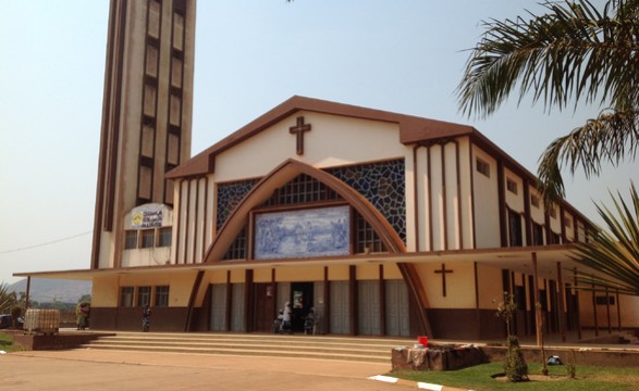 Diocese de Ndalatando 25 anos de história