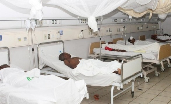 Velhos e crianças entre os pacientes abandonados no maior hospital do país
