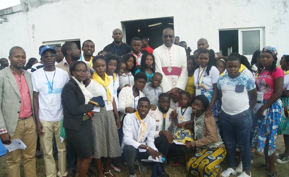 Arcebispo de Saurimo desafia igreja e sociedade a trabalharem para afastar a juventude dos maus caminhos