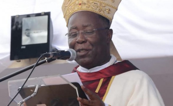 Dom Filomeno agradece empenho que Dom Zeca prestou a Arquidiocese de Luanda 