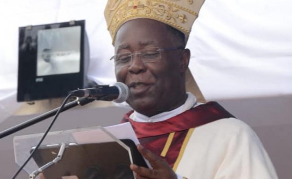 Dom Filomeno agradece empenho que Dom Zeca prestou a Arquidiocese de Luanda
