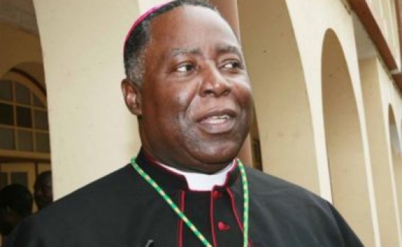 Arcebispo de Luanda radiografa paróquia do Imaculado Coração de Maria