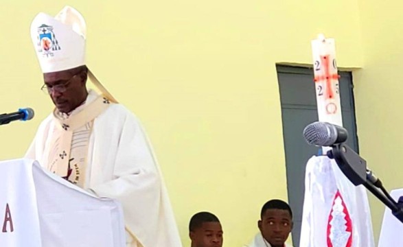 Arquidiocese do Lubango Celebra a Páscoa Jovem