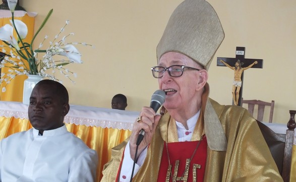 Há sacerdotes cuja busca por bens materiais prejudicam a sua verdadeira Missão, diz Dom Óscar