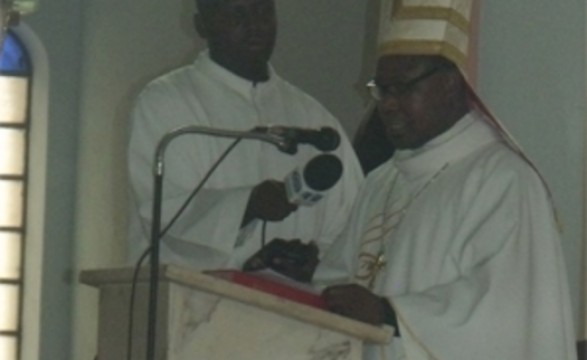 2º Domingo de Pascoa Bispo Auxiliar de Luanda pede orações para as vítimas das chuvas