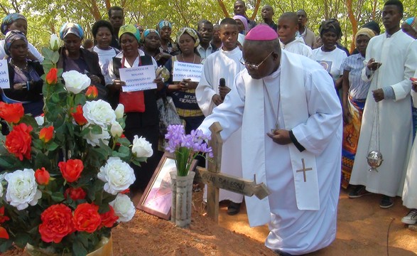 Centenário dos Bangalas e sepultamento de Dom Manuel