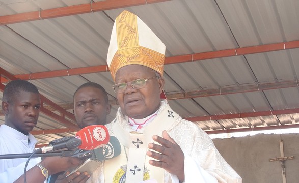 Arcebispo de Malanje encerra visita pastoral de 5 dias a missão de Caculama