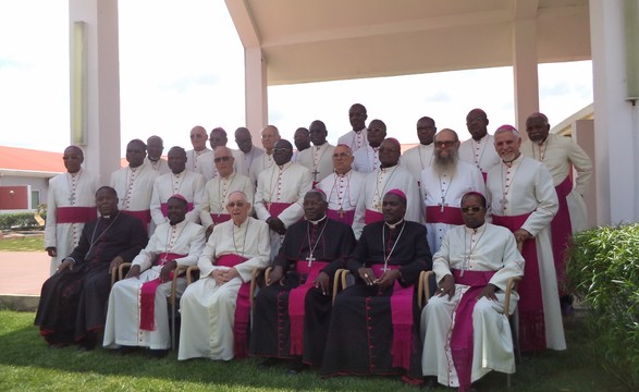 Bispos da CEAST abrem plenária com apelo da igreja ao encontro das periferias