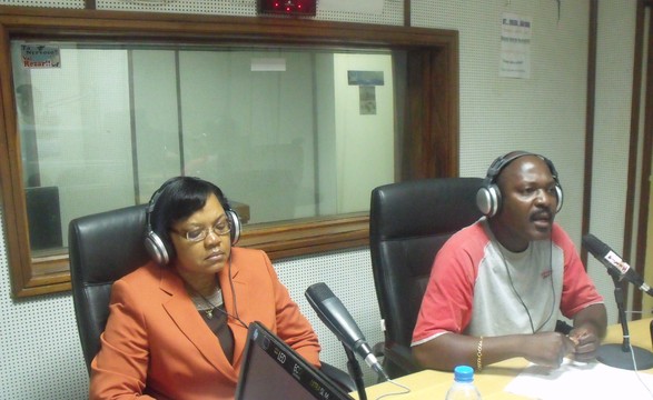 Debate Informativo:Angola e a questão da boa governação; que perspectivas e expectativas neste 2013?