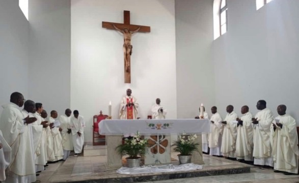 D. Imbamba destaca beleza e nobreza do sacerdote