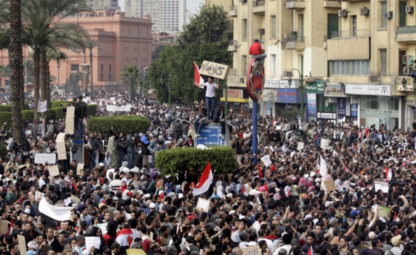 Governo egípcio propõe lei para regular manifestações